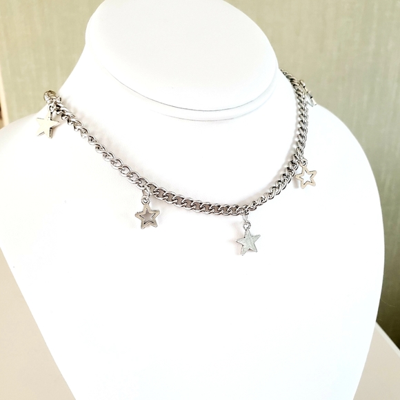 2/$20🌼 Silver Chain Star Dangle Necklace - Picture 3 of 5